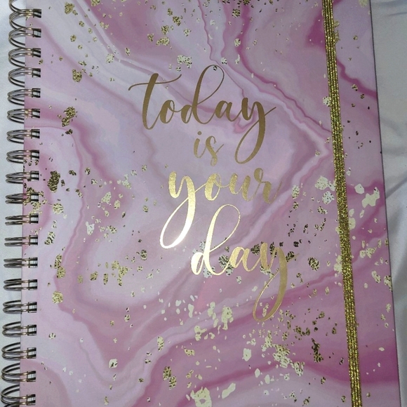 Notebooks - Picture 1 of 6